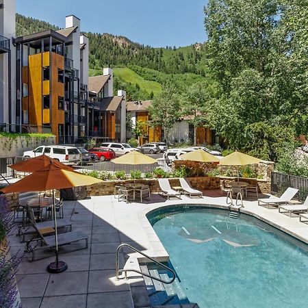Fifth Avenue 303, Newly Remodeled, Light-Filled 3 Bdr Condo, Close To Ski Slopes Aspen Exterior foto