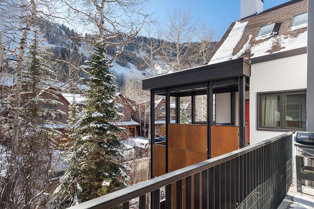 Fifth Avenue 303, Newly Remodeled, Light-Filled 3 Bdr Condo, Close To Ski Slopes Aspen Exterior foto