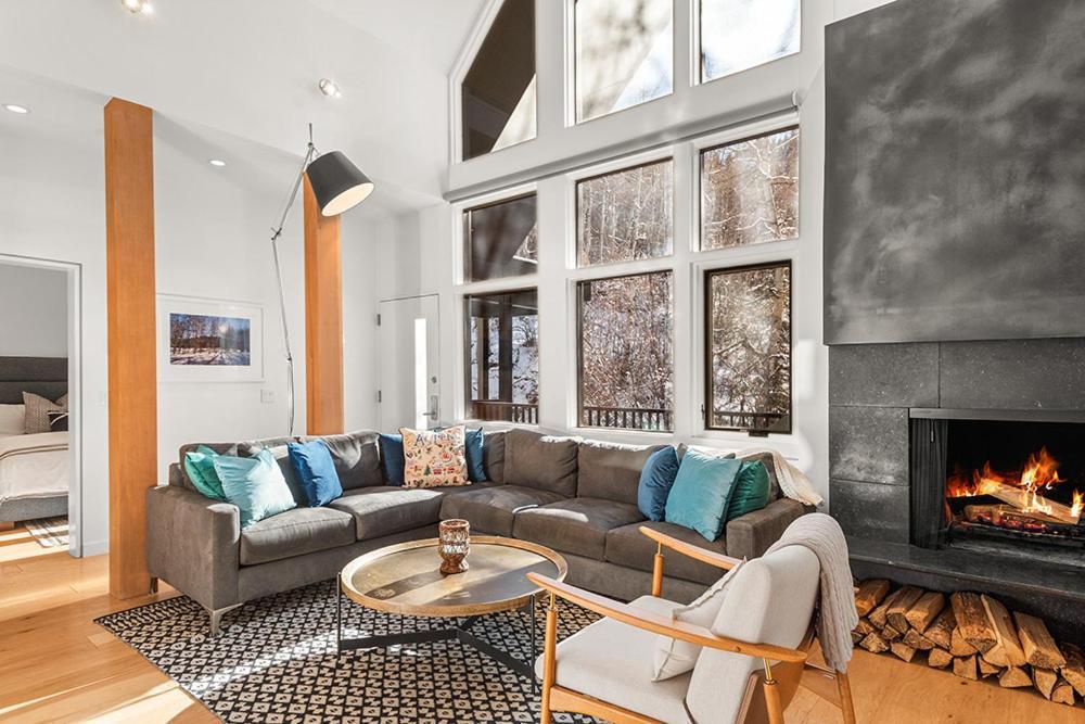 Fifth Avenue 303, Newly Remodeled, Light-Filled 3 Bdr Condo, Close To Ski Slopes Aspen Exterior foto